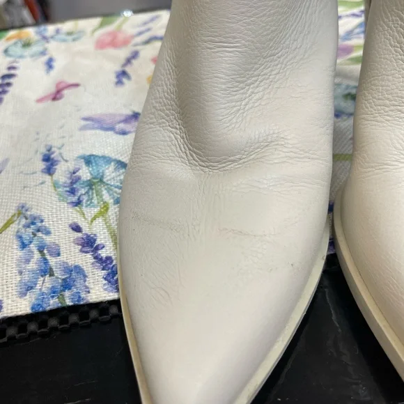 Steve Madden Cream White Leather Western Ankle Boots - Picture 3 of 6